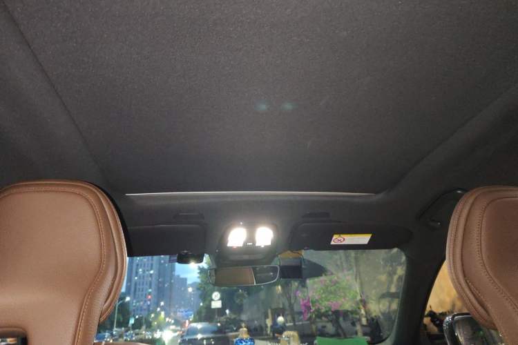 Used Volvo XC60 2022 B5 4x4 Smart Luxury Edition Headliner