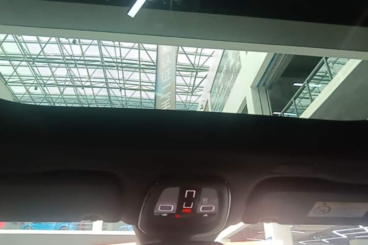 Used Volvo XC60 2022 B5 4x4 Zhiyi Luxury Edition Headliner