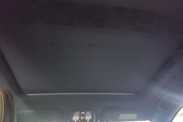 Used Volvo XC60 2022 B5 4x4 Zhiyi Luxury Edition Headliner