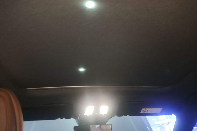 Used Volvo XC60 2022 B5 4x4 Smart Luxury Edition Headliner