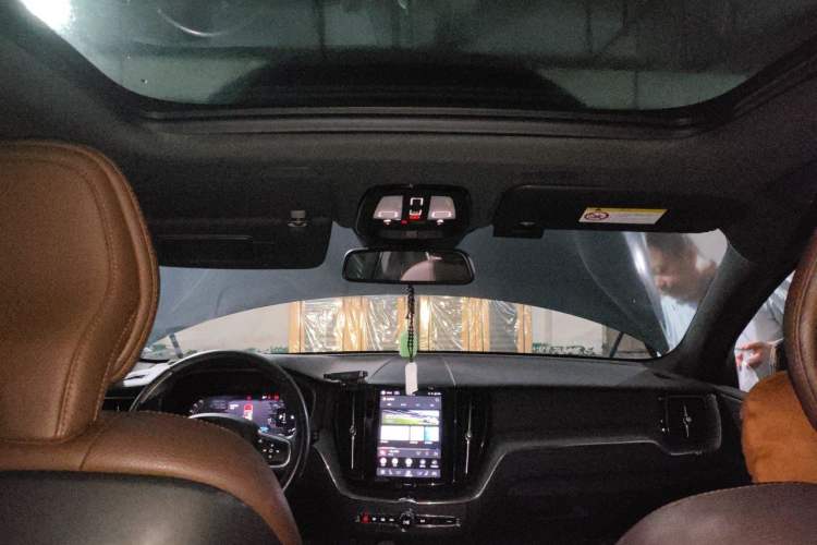 Used Volvo XC60 2022 B5 4x4 Zhiyi Luxury Edition Headliner