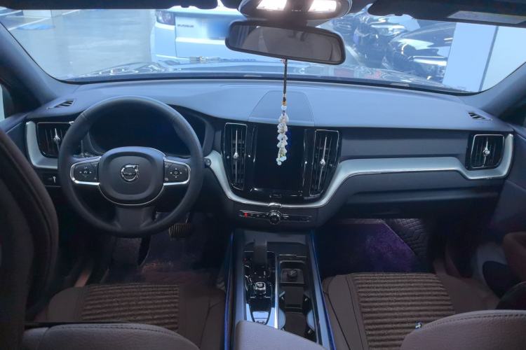 Used Volvo XC60 2022 B5 4x4 Zhiyi Luxury Edition Interior 2