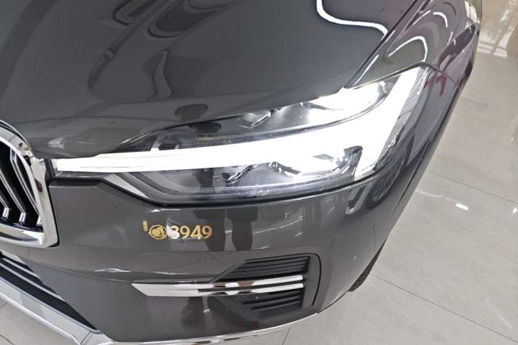 Used Volvo XC60 2022 B5 4x4 Smart Luxury Edition Left Front Headlight
