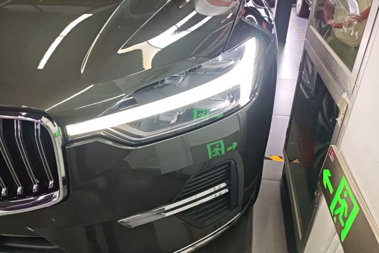 Used Volvo XC60 2022 B5 4x4 Zhiyi Luxury Edition Left Front Headlight