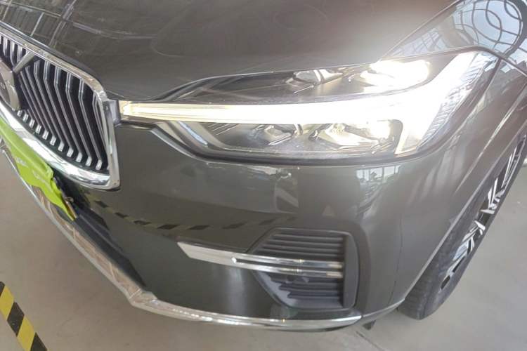 Used Volvo XC60 2022 B5 4x4 Smart Luxury Edition Left Front Headlight