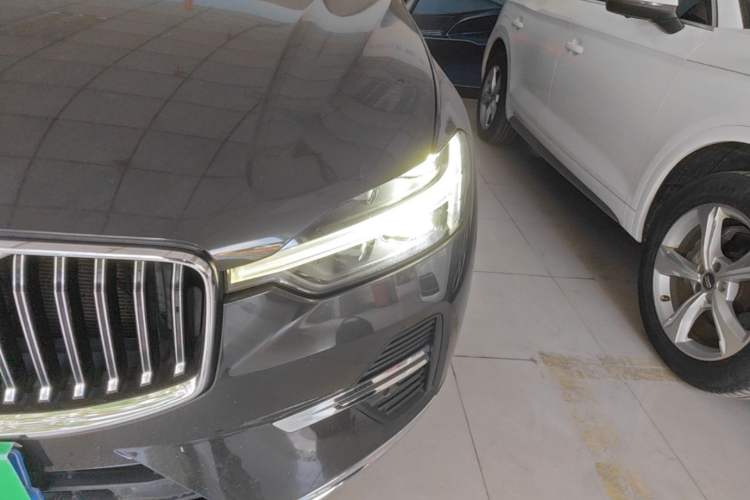 Used Volvo XC60 2022 B5 4x4 Smart Luxury Edition Left Front Headlight