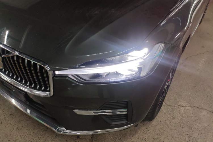 Used Volvo XC60 2022 B5 4x4 Smart Luxury Edition Left Front Headlight