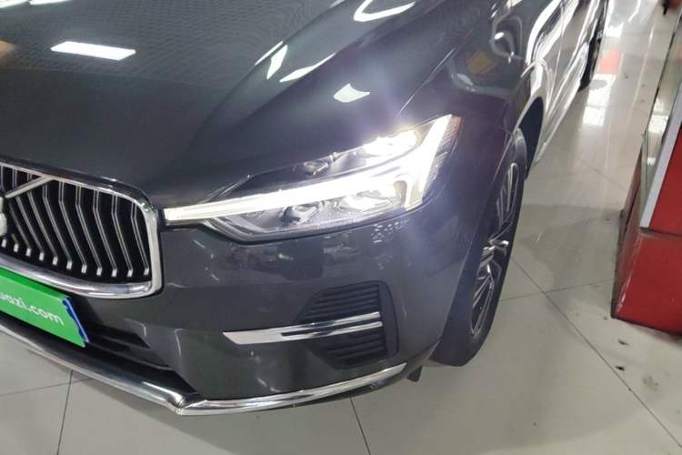 Used Volvo XC60 2022 B5 4x4 Smart Luxury Edition Left Front Headlight