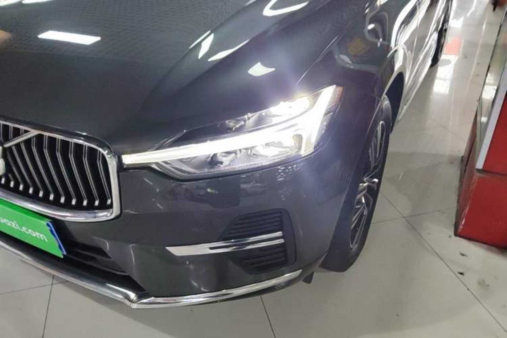 Used Volvo XC60 2022 B5 4x4 Smart Luxury Edition Left Front Headlight