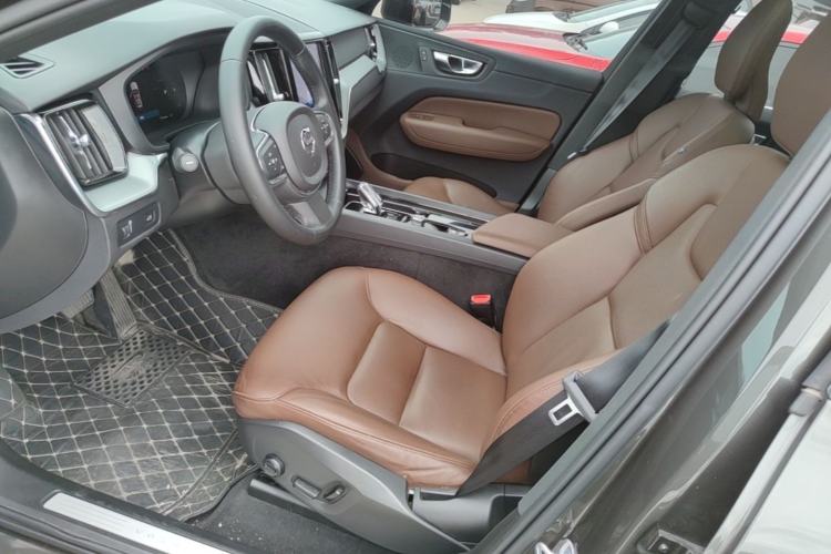 Used Volvo XC60 2022 B5 4x4 Zhiyi Luxury Edition Left Front Seat