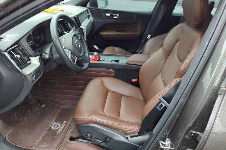 Used Volvo XC60 2022 B5 4x4 Zhiyi Luxury Edition Left Front Seat