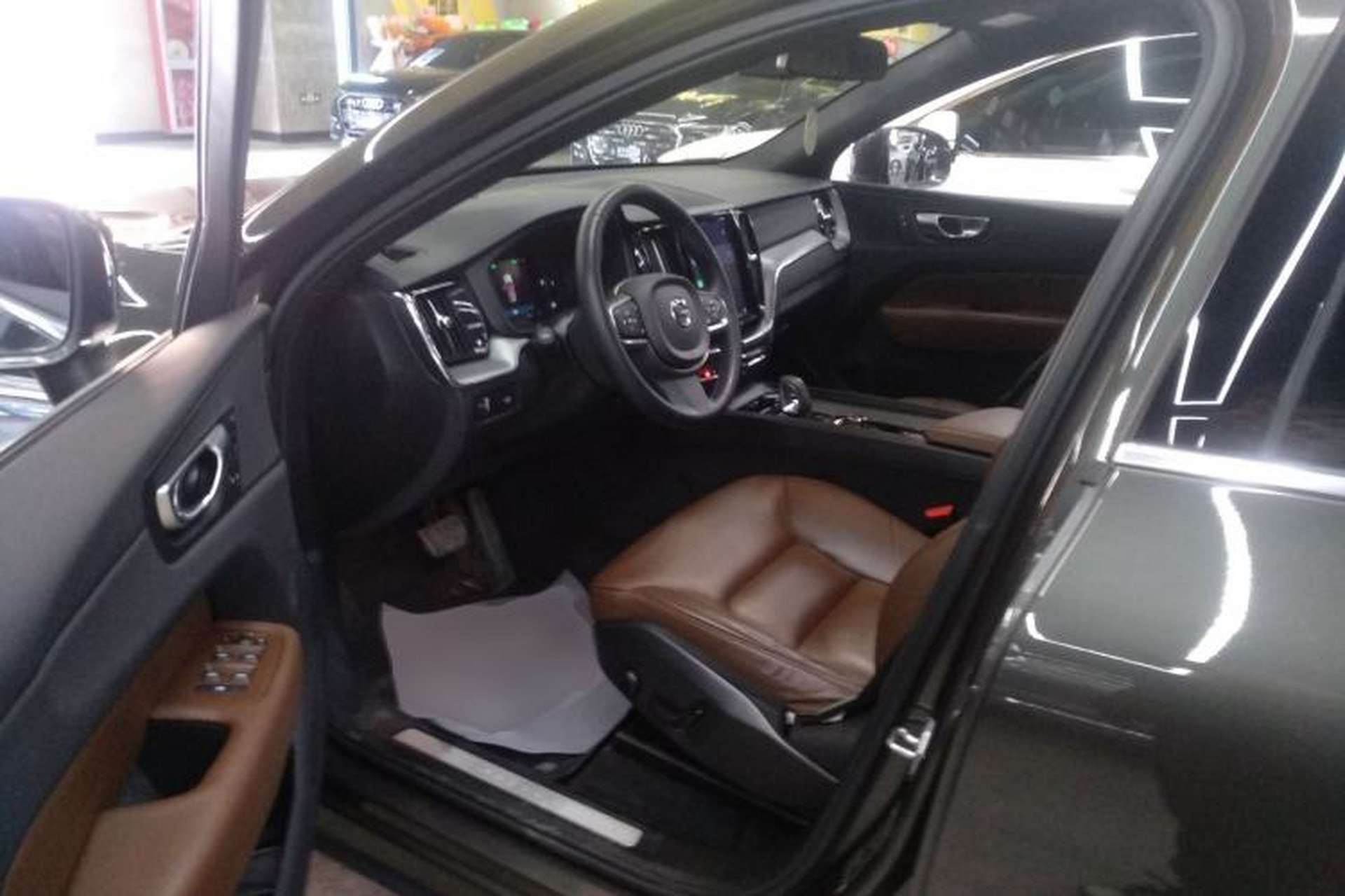Used Volvo XC60 2022 B5 4x4 Zhiyi Luxury Edition Left Front Seat