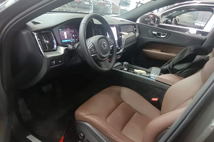 Used Volvo XC60 2022 B5 4x4 Zhiyi Luxury Edition Left Front Seat