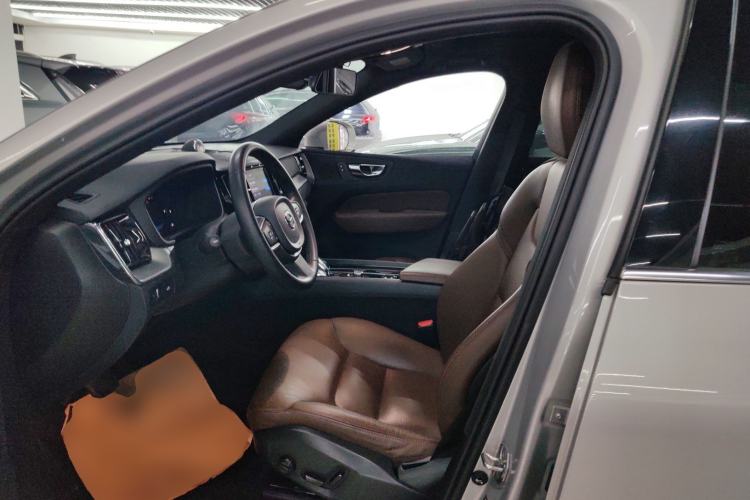 Used Volvo XC60 2022 B5 4x4 Zhiyi Luxury Edition Left Front Seat