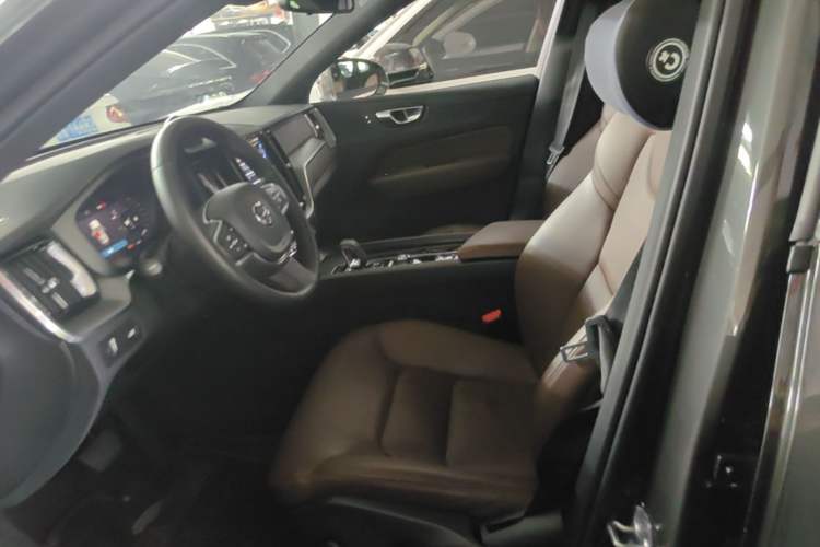 Used Volvo XC60 2022 B5 4x4 Zhiyi Luxury Edition Left Front Seat