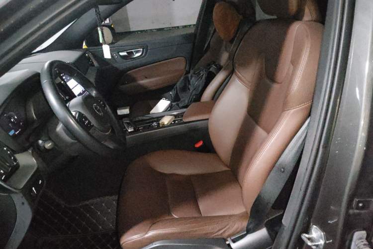 Used Volvo XC60 2022 B5 4x4 Zhiyi Luxury Edition Left Front Seat
