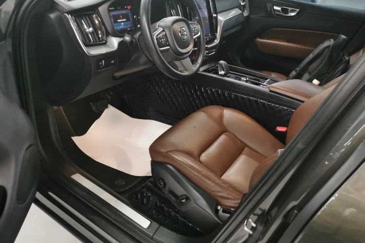 Used Volvo XC60 2022 B5 4x4 Zhiyi Luxury Edition Left Front Seat