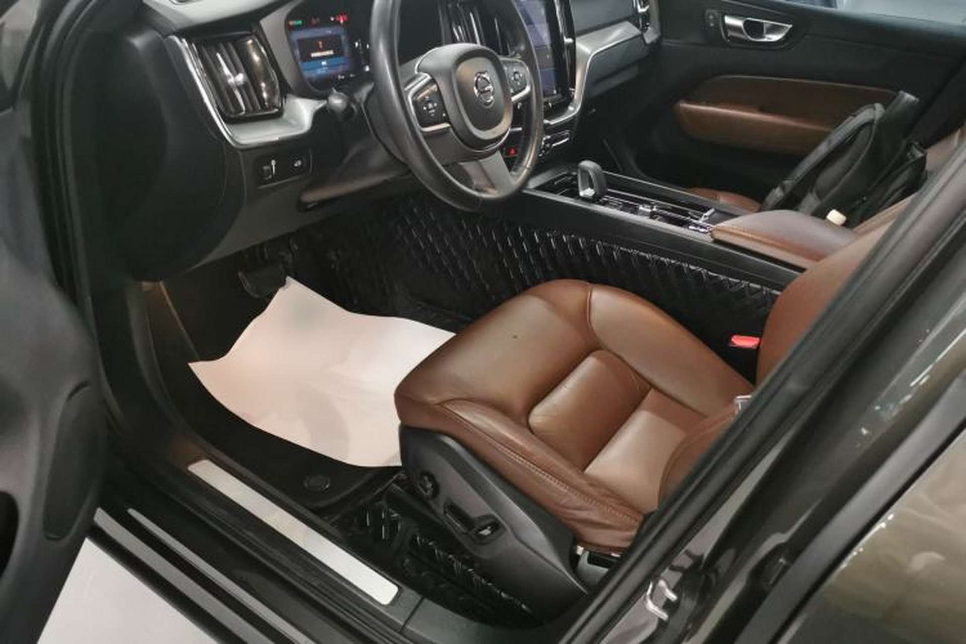 Used Volvo XC60 2022 B5 4x4 Zhiyi Luxury Edition Left Front Seat