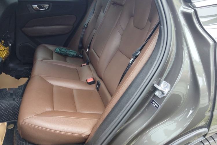 Used Volvo XC60 2022 B5 4x4 Smart Luxury Edition Left Rear Seat