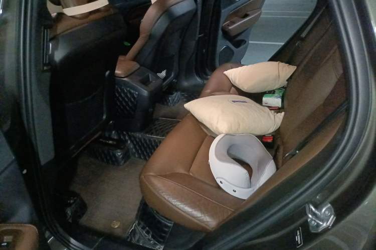Used Volvo XC60 2022 B5 4x4 Zhiyi Luxury Edition Left Rear Seat