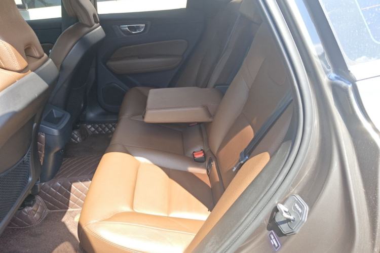 Used Volvo XC60 2022 B5 4x4 Zhiyi Luxury Edition Left Rear Seat