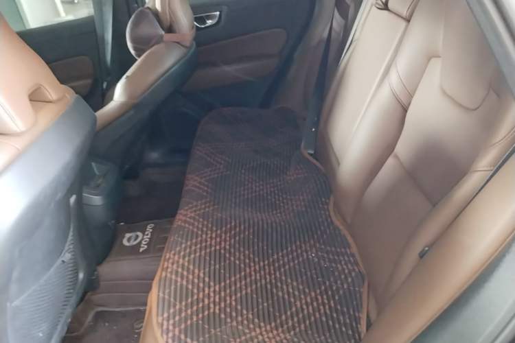 Used Volvo XC60 2022 B5 4x4 Zhiyi Luxury Edition Left Rear Seat
