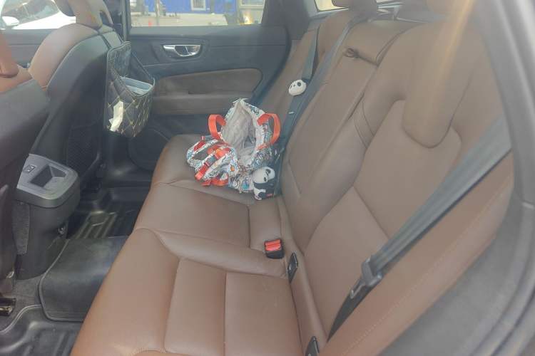 Used Volvo XC60 2022 B5 4x4 Smart Luxury Edition Left Rear Seat