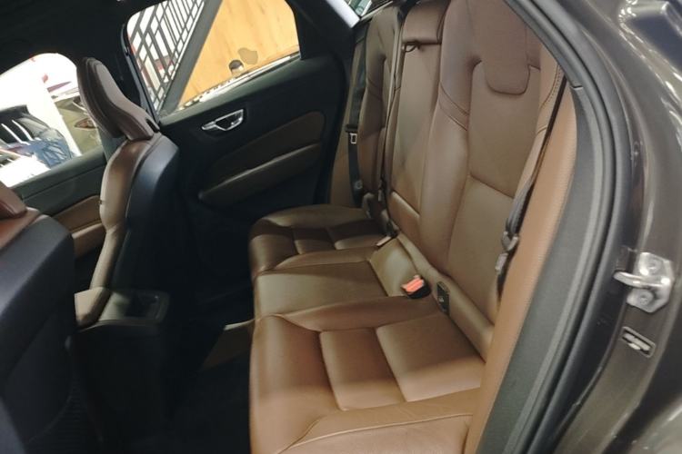 Used Volvo XC60 2022 B5 4x4 Zhiyi Luxury Edition Left Rear Seat