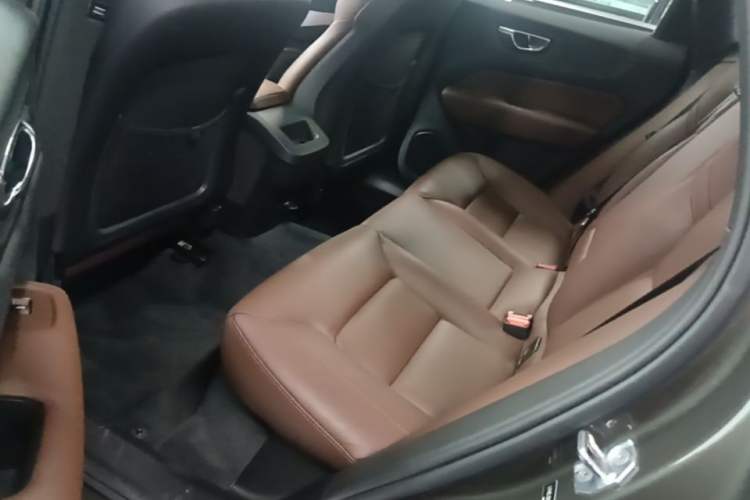 Used Volvo XC60 2022 B5 4x4 Zhiyi Luxury Edition Left Rear Seat