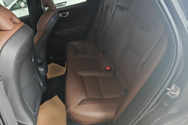 Used Volvo XC60 2022 B5 4x4 Smart Luxury Edition Left Rear Seat