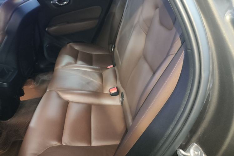 Used Volvo XC60 2022 B5 4x4 Smart Luxury Edition Left Rear Seat
