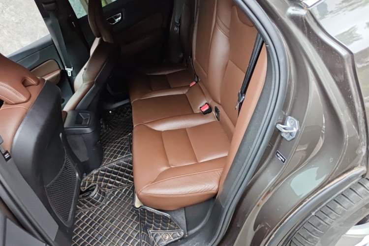 Used Volvo XC60 2022 B5 4x4 Zhiyi Luxury Edition Left Rear Seat