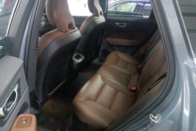 Used Volvo XC60 2022 B5 4x4 Smart Luxury Edition Left Rear Seat