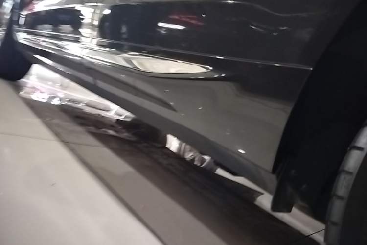 Used Volvo XC60 2022 B5 4x4 Zhiyi Luxury Edition Left Side Sill