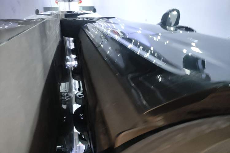 Used Volvo XC60 2022 B5 4x4 Smart Luxury Edition Left Side Sill