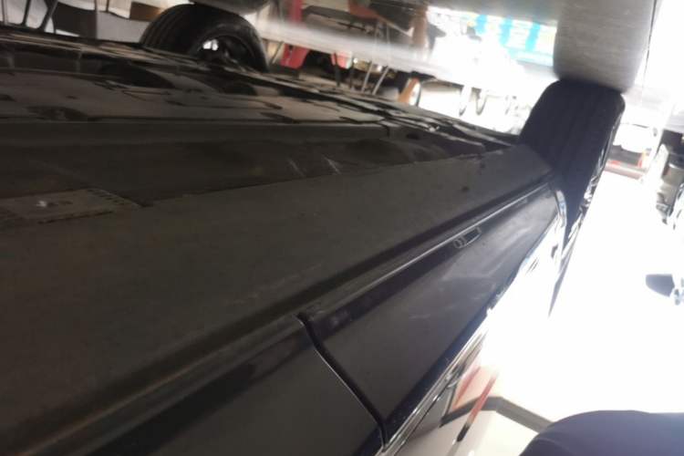 Used Volvo XC60 2022 B5 4x4 Smart Luxury Edition Left Side Sill