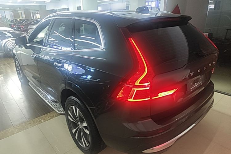 Used Volvo XC60 2022 B5 4x4 Zhiyi Luxury Edition Rear Left 45 Deg