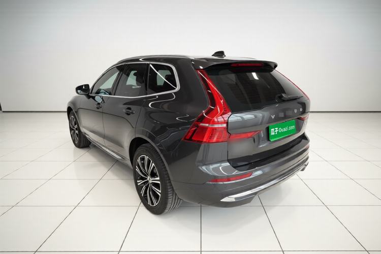 Used Volvo XC60 2022 B5 4x4 Smart Luxury Edition Rear Left 45 Deg