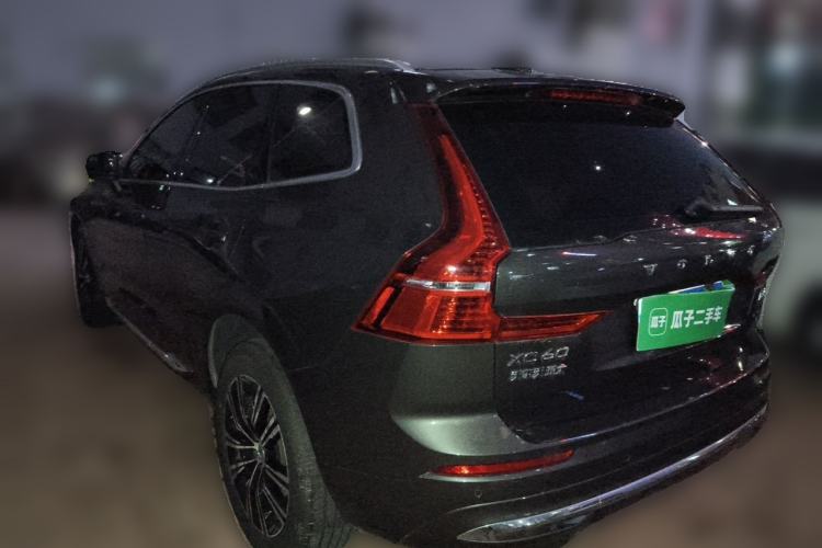 Used Volvo XC60 2022 B5 4x4 Smart Luxury Edition Rear Left 45 Deg