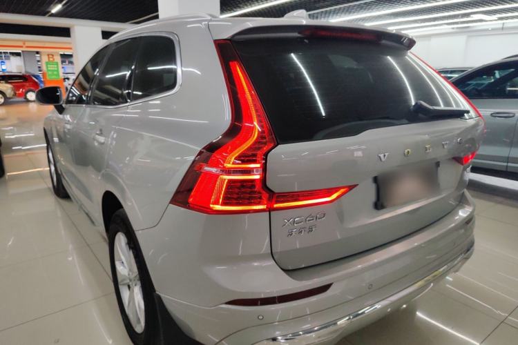 Used Volvo XC60 2022 B5 4x4 Zhiyi Luxury Edition Rear Left 45 Deg