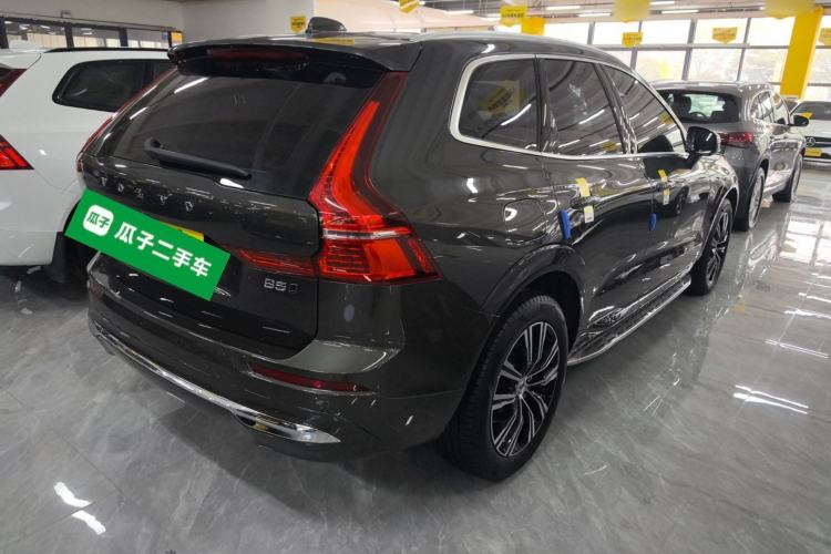Used Volvo XC60 2022 B5 4x4 Smart Luxury Edition Rear Right 45 Deg