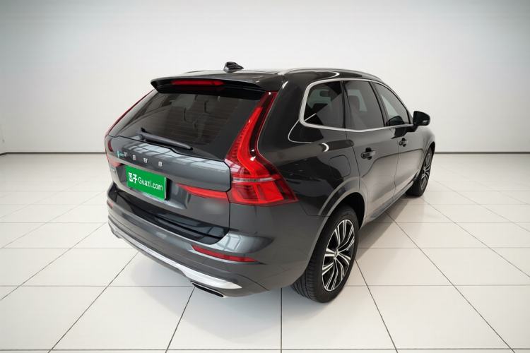 Used Volvo XC60 2022 B5 4x4 Smart Luxury Edition Rear Right 45 Deg