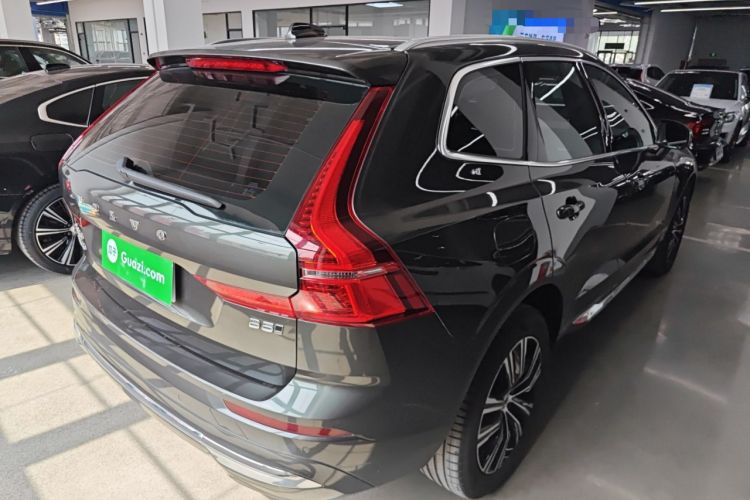 Used Volvo XC60 2022 B5 4x4 Smart Luxury Edition Rear Right 45 Deg