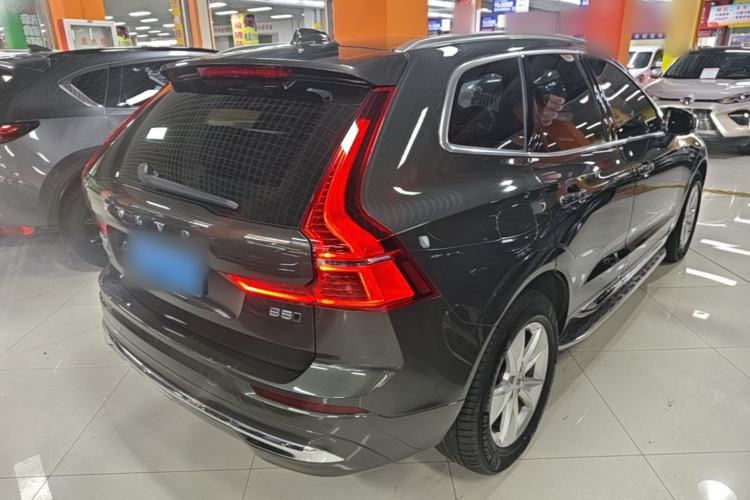Used Volvo XC60 2022 B5 4x4 Smart Luxury Edition Rear Right 45 Deg