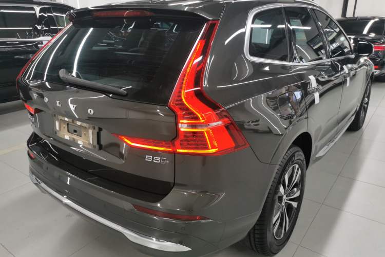 Used Volvo XC60 2022 B5 4x4 Zhiyi Luxury Edition Rear Right 45 Deg
