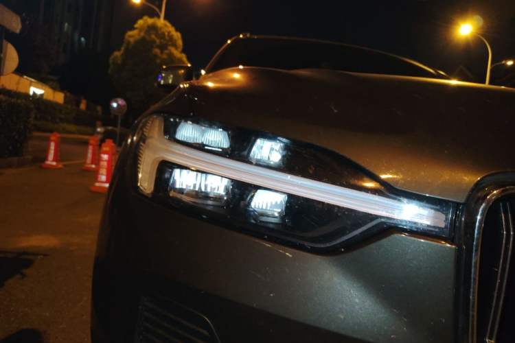 Used Volvo XC60 2022 B5 4x4 Smart Luxury Edition Right Front Headlight