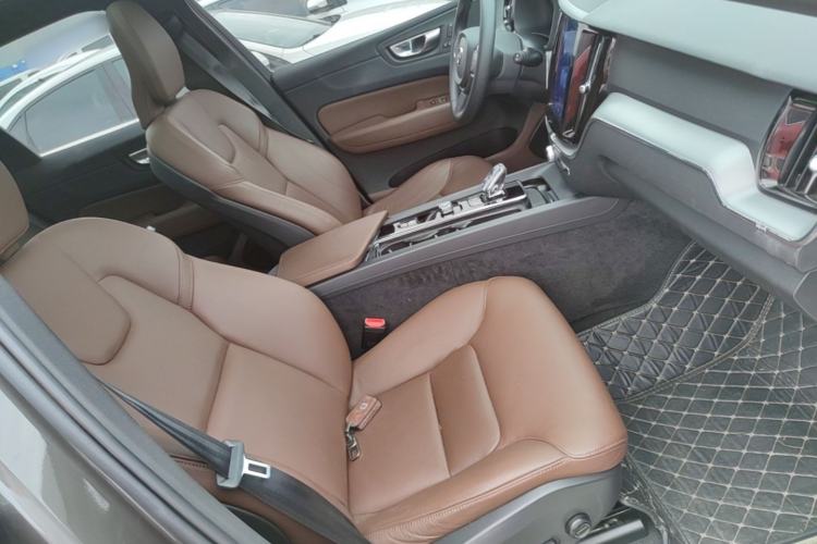 Used Volvo XC60 2022 B5 4x4 Zhiyi Luxury Edition Right Front Seat