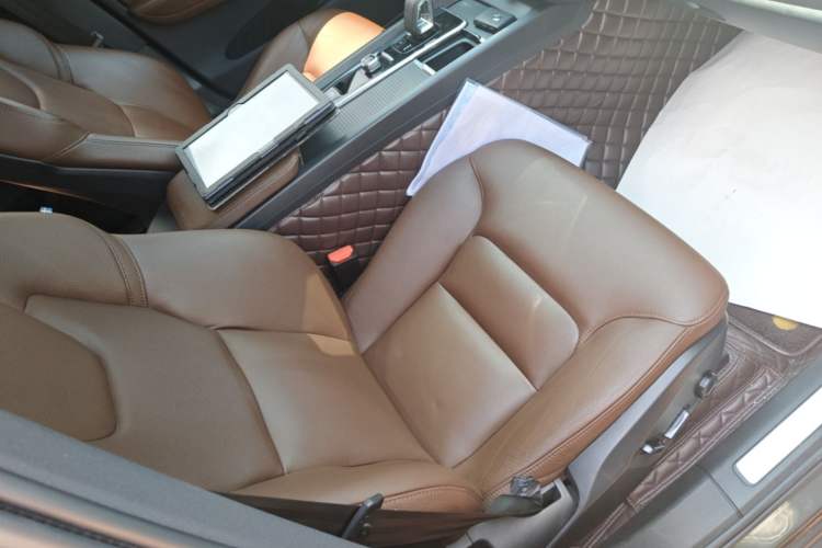 Used Volvo XC60 2022 B5 4x4 Zhiyi Luxury Edition Right Front Seat