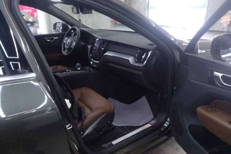 Used Volvo XC60 2022 B5 4x4 Zhiyi Luxury Edition Right Front Seat
