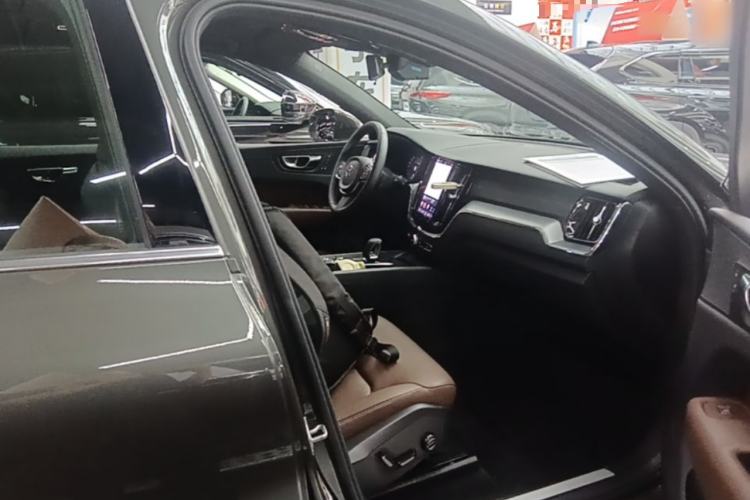 Used Volvo XC60 2022 B5 4x4 Zhiyi Luxury Edition Right Front Seat